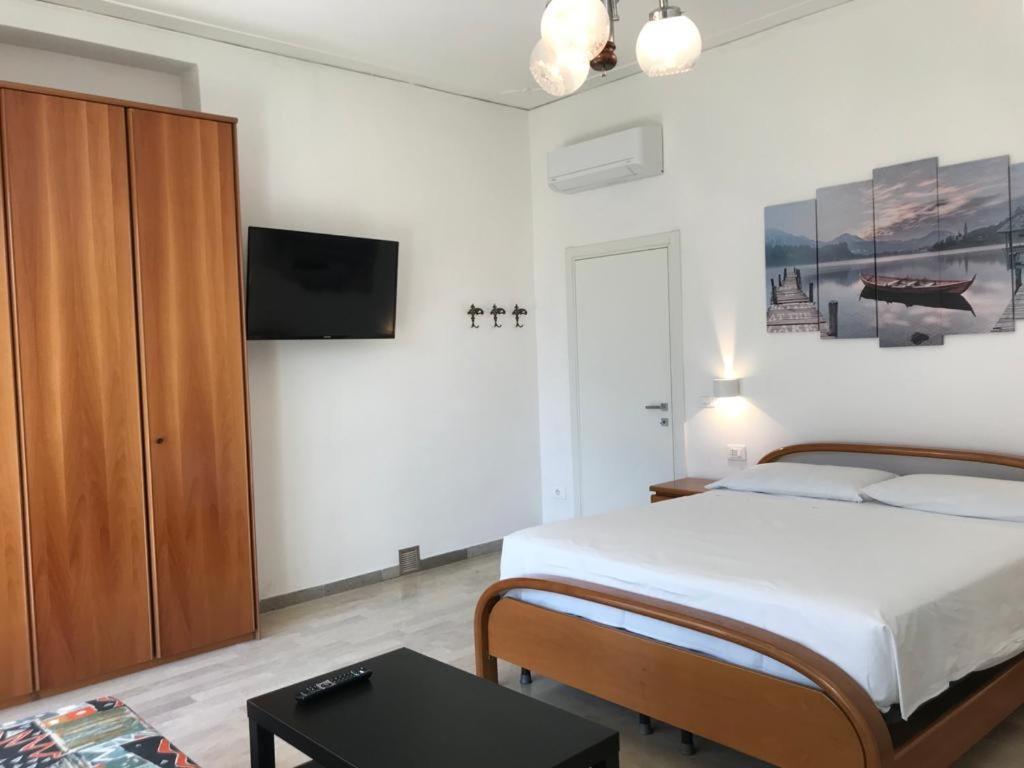 Eagle Rooms Riva del Garda Exterior foto
